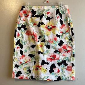 Caroline Blue multi print stretch skirt size 10. Summer/Spring